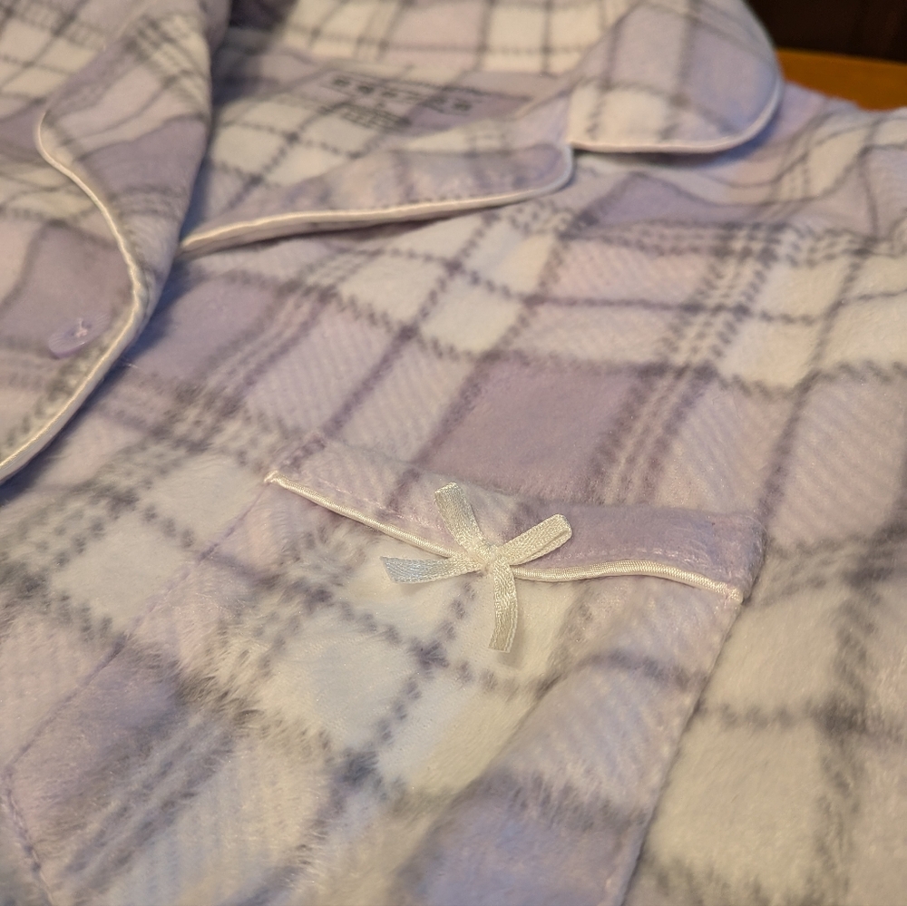NWOT Croft & Barrow Pajama Set in Lavender and White Plaid - Picture 4 of 9